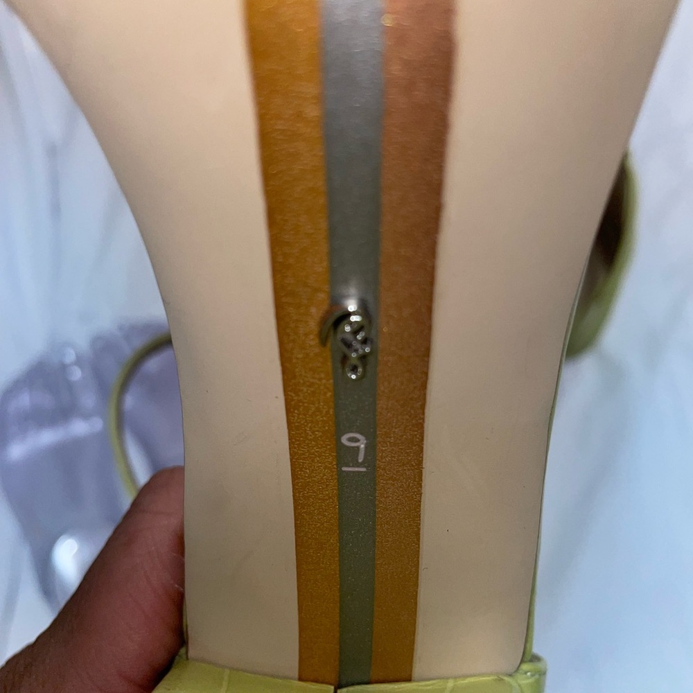 Sold NEW SAM EDELMAN YARO BLOCK HEEL SANDAL SIZE 9 - Picture 11 of 13